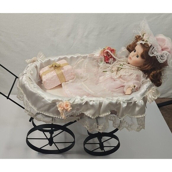 VG 12" Porcelain Doll in 2'x1.5"x1.5" Musical Wicker Basket Carriage Stroller - Picture 6 of 8